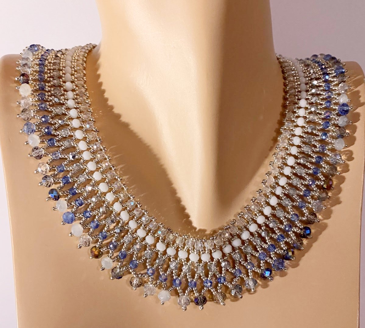Mut - Collana gioiello girocollo con cristallo Nefertari