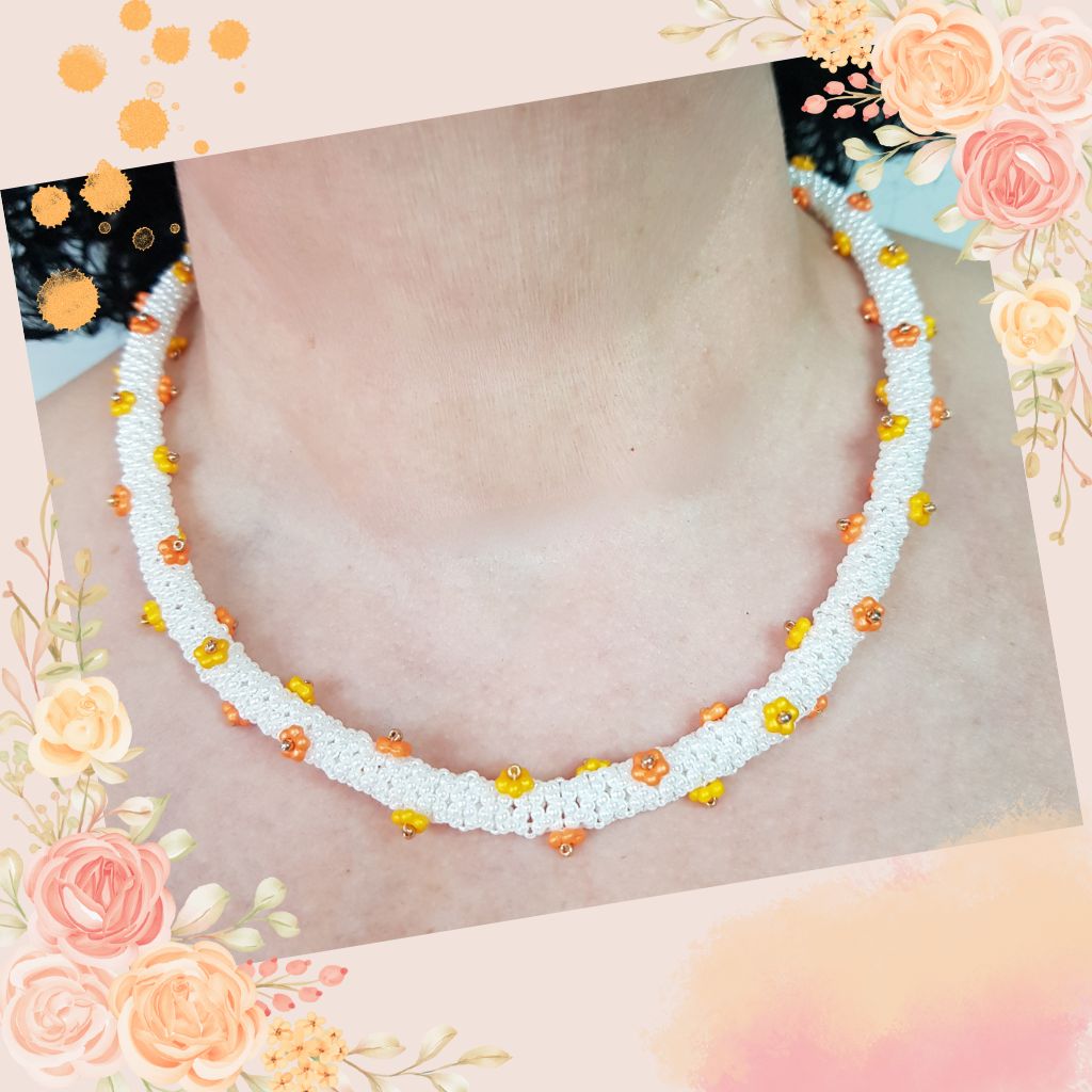 Poppy - Floral Detail Necklace